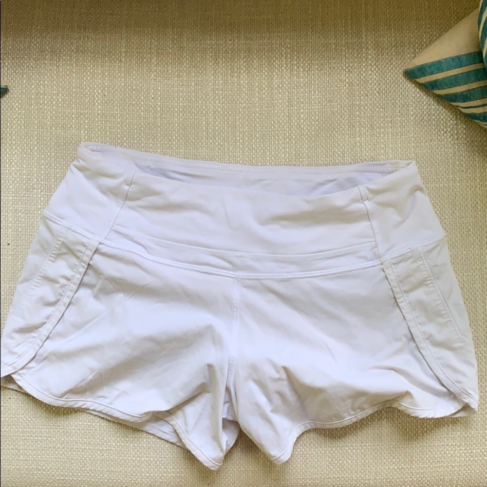Lululemon Speed Up Shorts 2.5